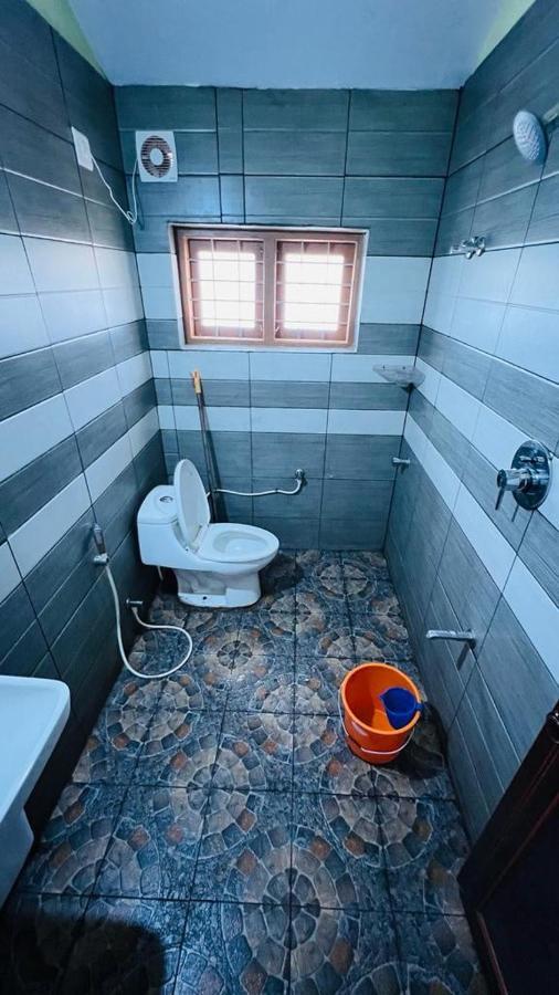 Homestay Golden Cypress With Pool -wayanad Padinjarathara