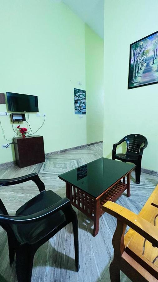 Golden Cypress With Pool -wayanad Homestay