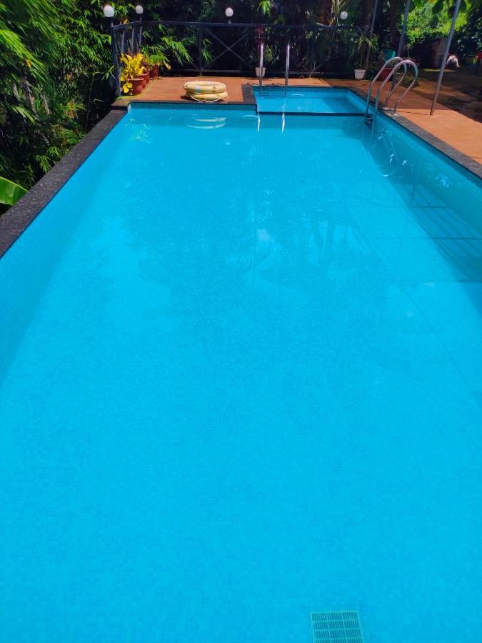 Homestay Golden Cypress With Pool -wayanad